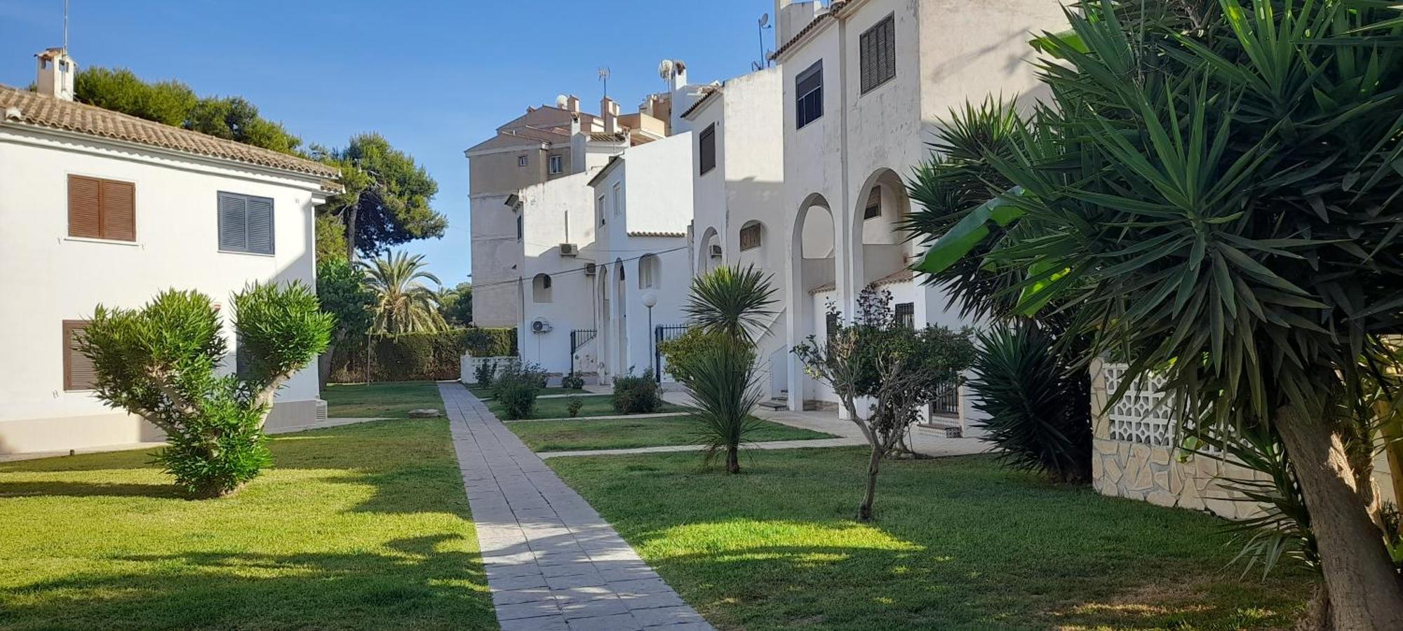 Apartamento Locos With Balcony And Wi-fi Torrevieja