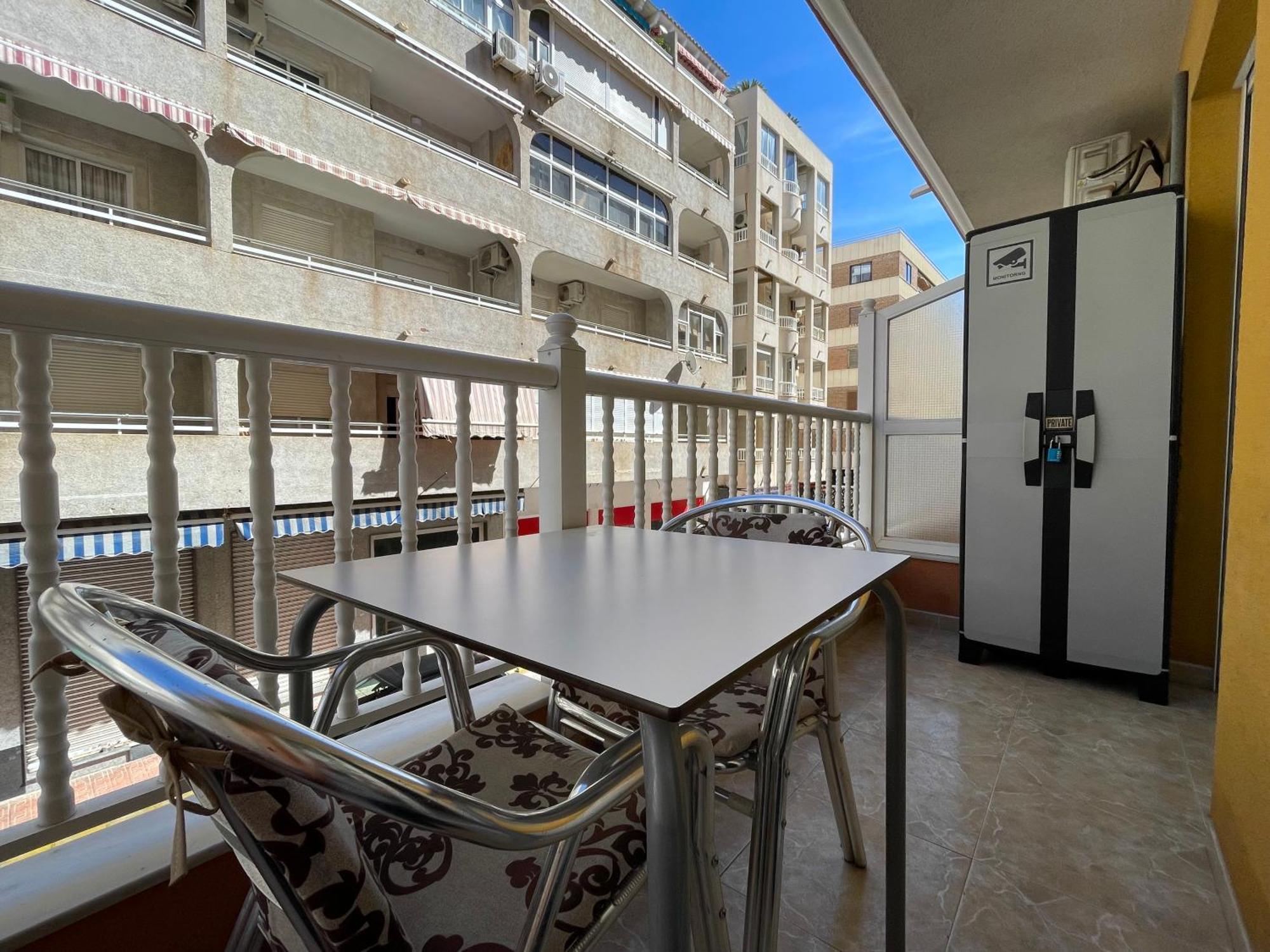 Superior La Playa! 3 Bedrooms! 2 Baths! Air Condition! Side Sea View! Apartment