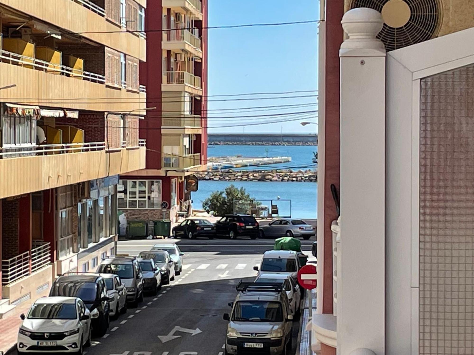 Apartment Superior La Playa! 3 Bedrooms! 2 Baths! Air Condition! Side Sea View! *