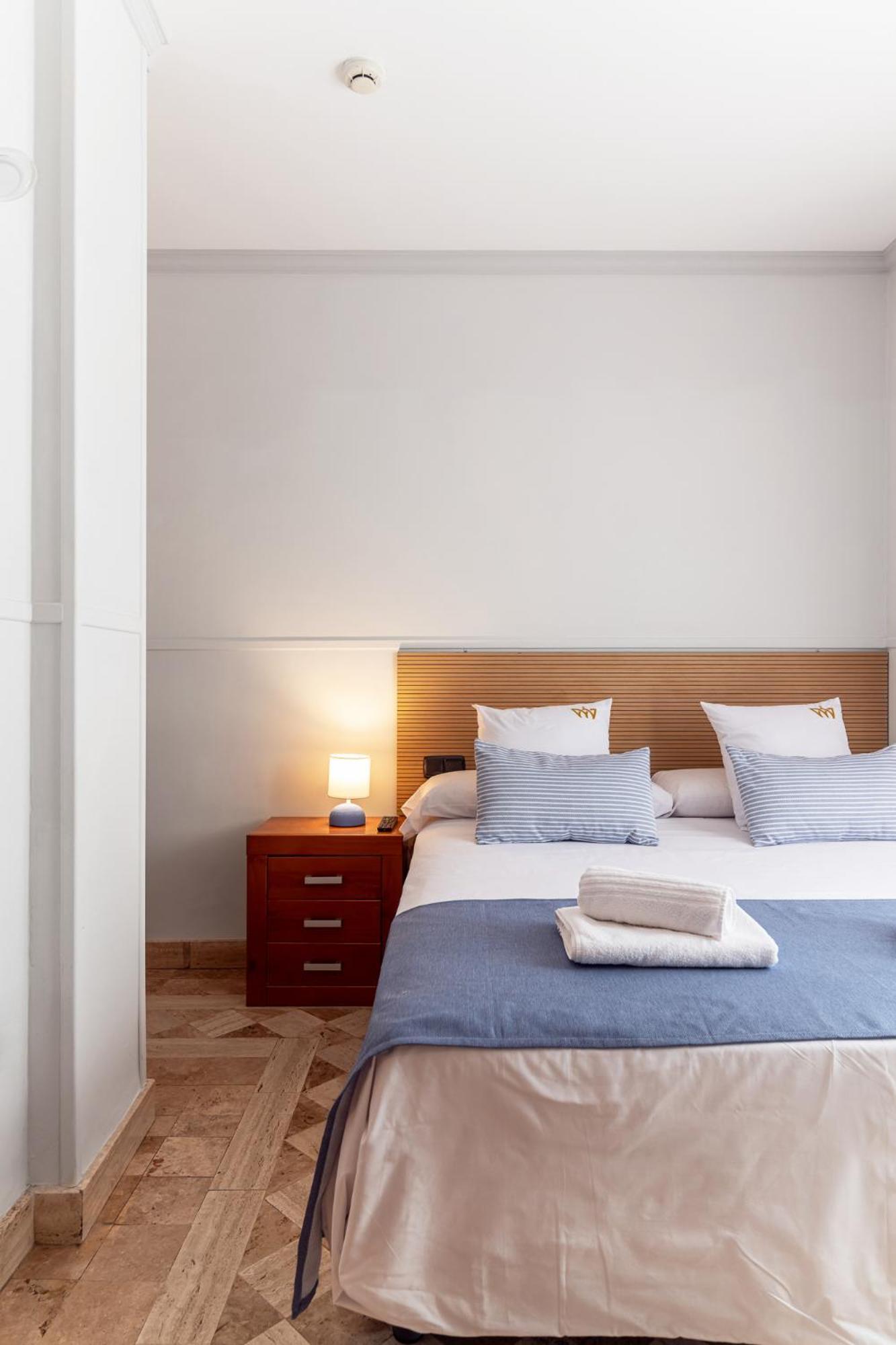 Hotel Reina Mora
