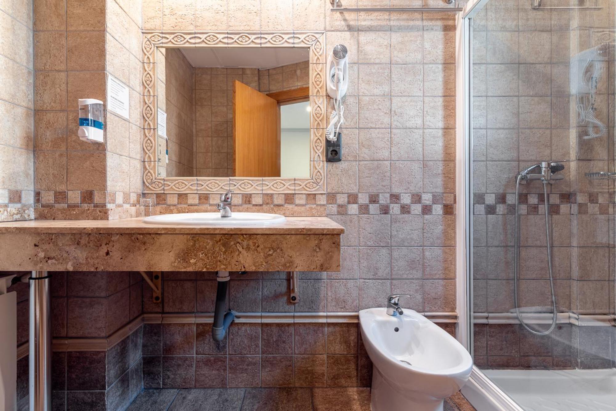 Reina Mora Hotel 2*