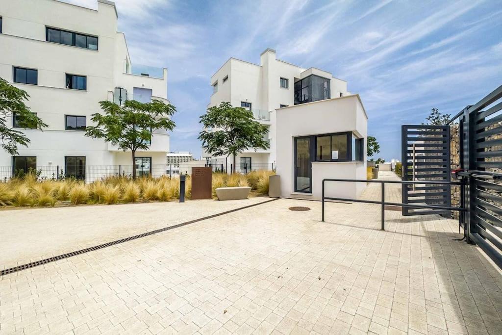 96-brand New Apartment, Higueron West, Fuengirola *