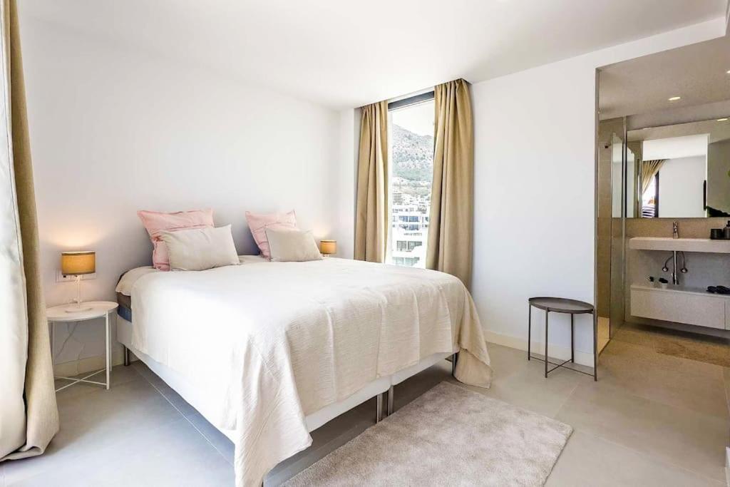 Apartamento 96-brand New Apartment, Higueron West, Fuengirola *