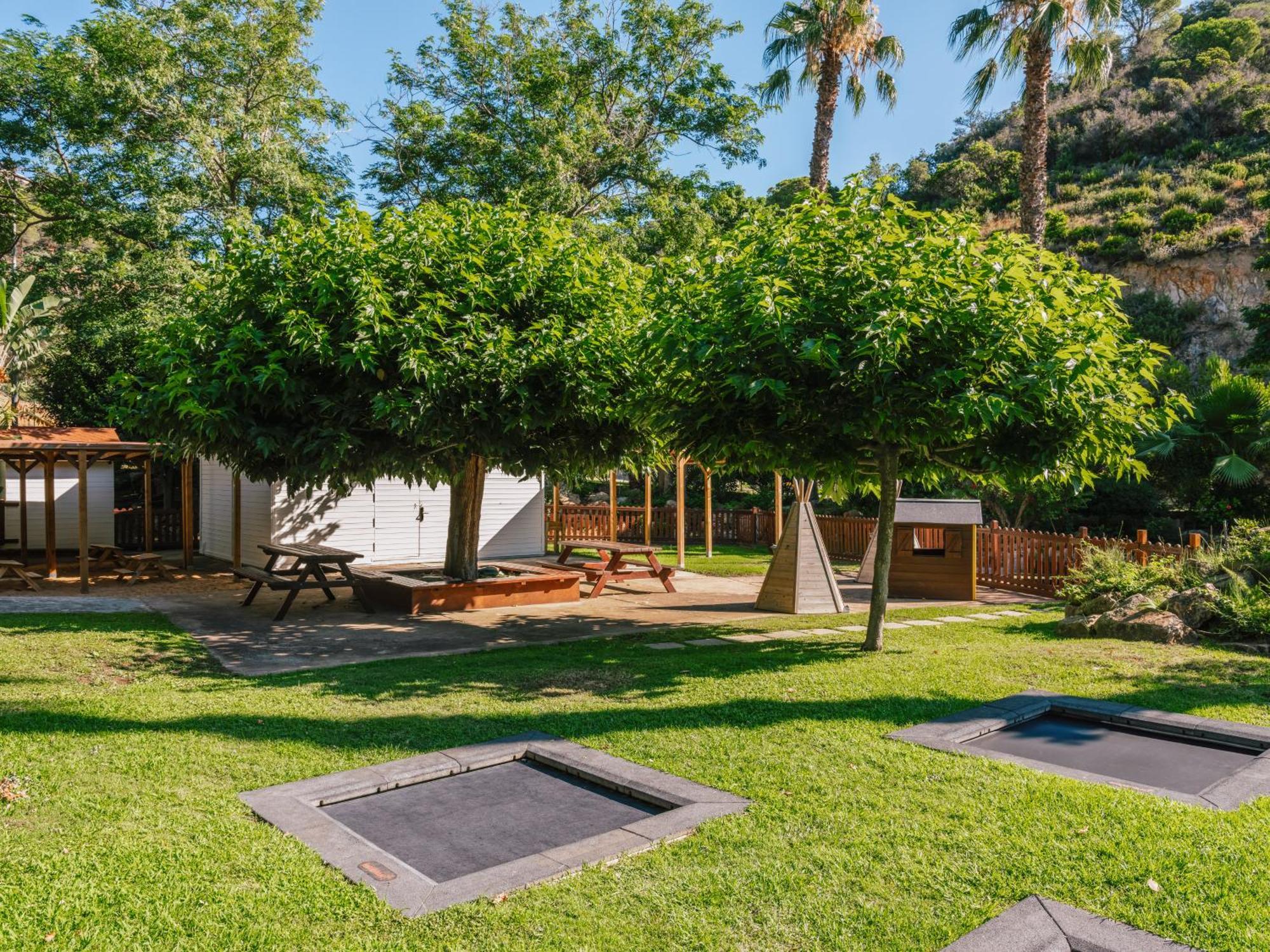 Resort Arenas Giverola 3*