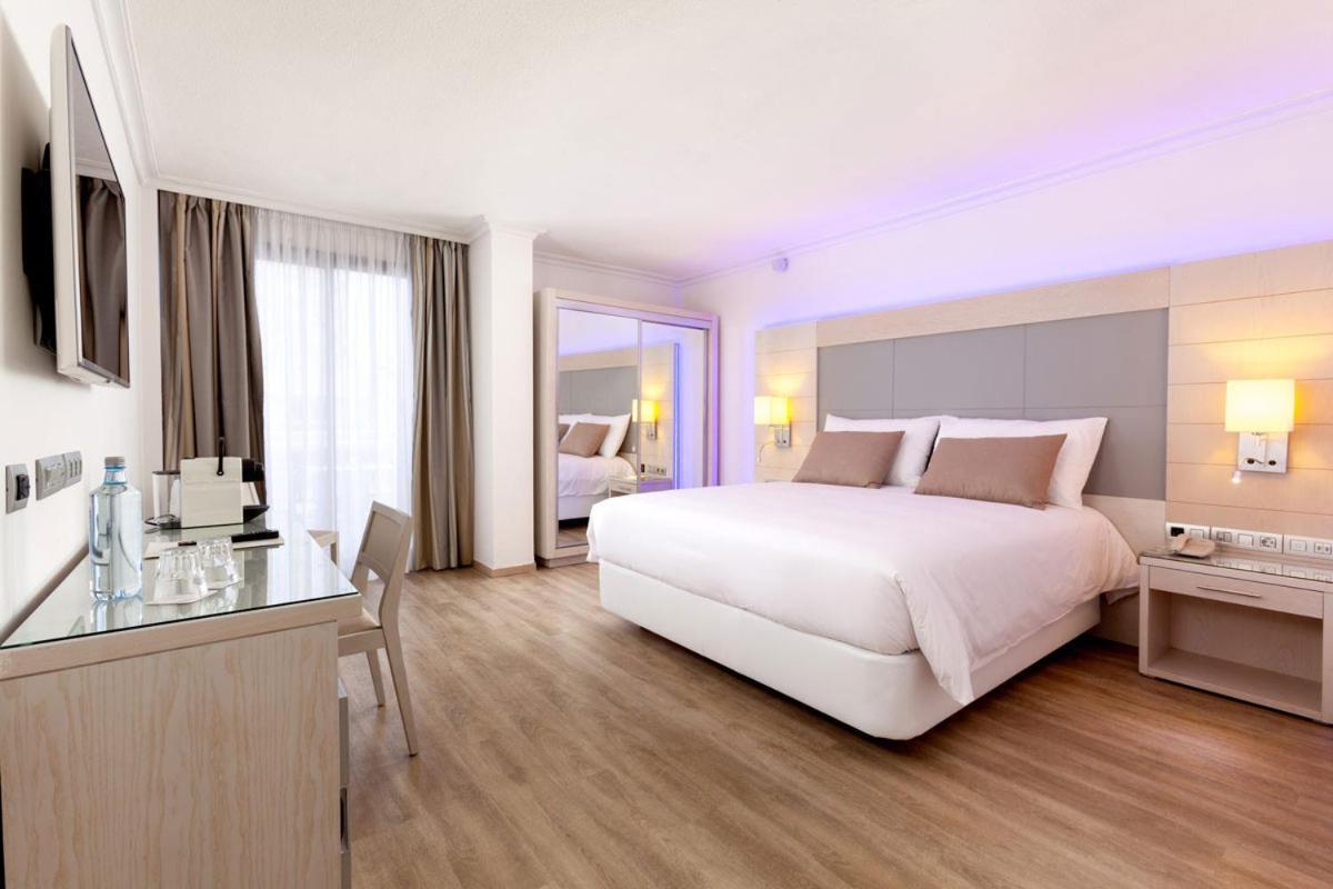 Hotel Tigotan Lovers & Friends Playa De Americas - Adults Only 4*