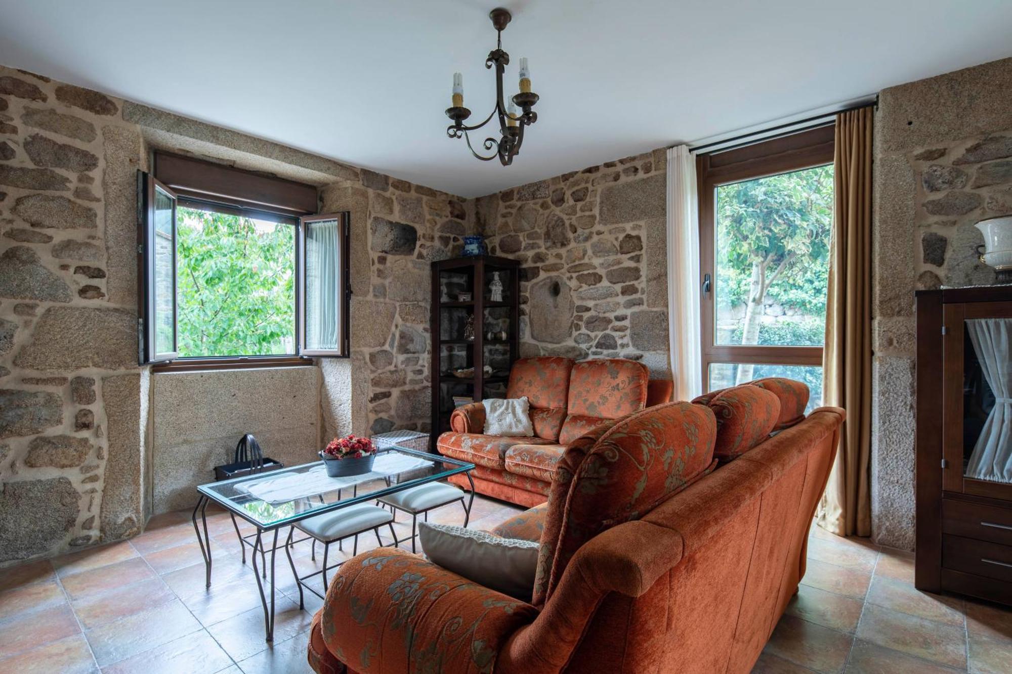 Lar De Arousa 1
