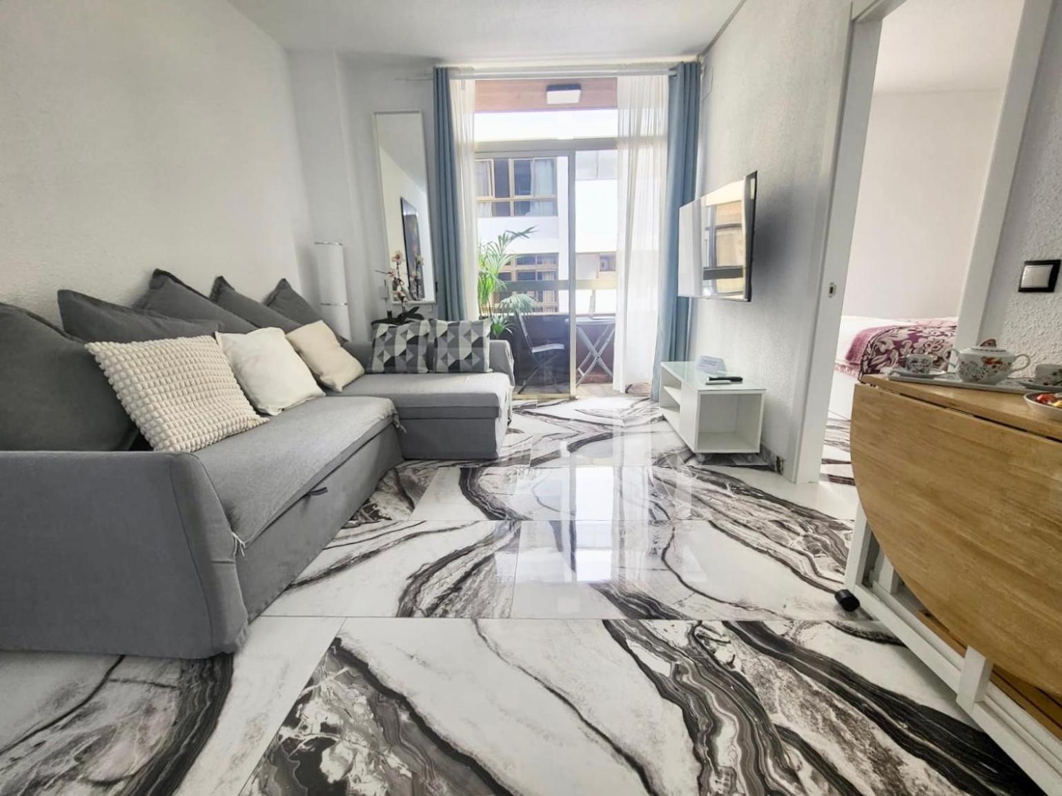 2 Bedrooms Flat + Balcony + Parking At Canteras Apartment Las Palmas de Gran Canaria