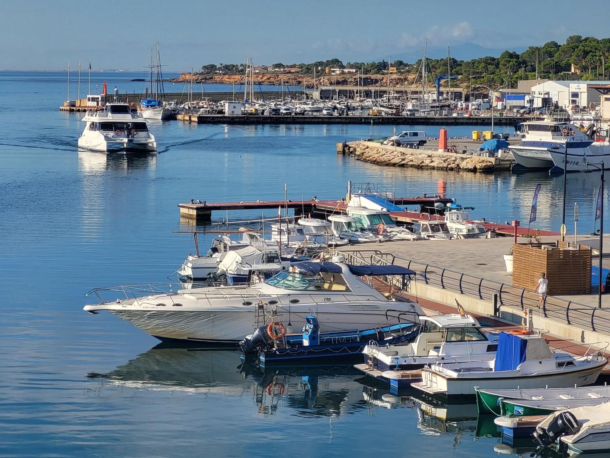 Aguilas, Casa Catala