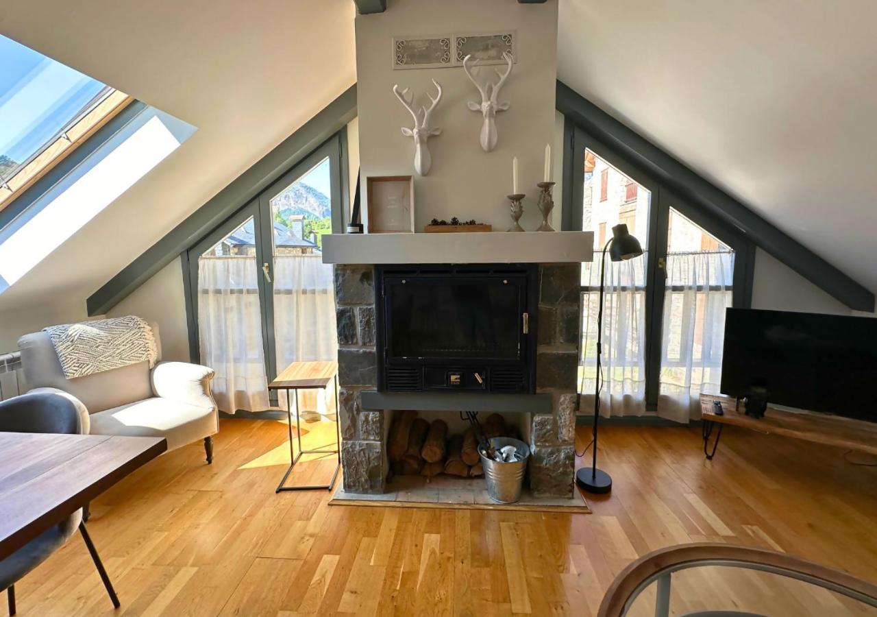 Apartment Caldares Exclusivo Atico En El Pueyo De Jaca Panticosa