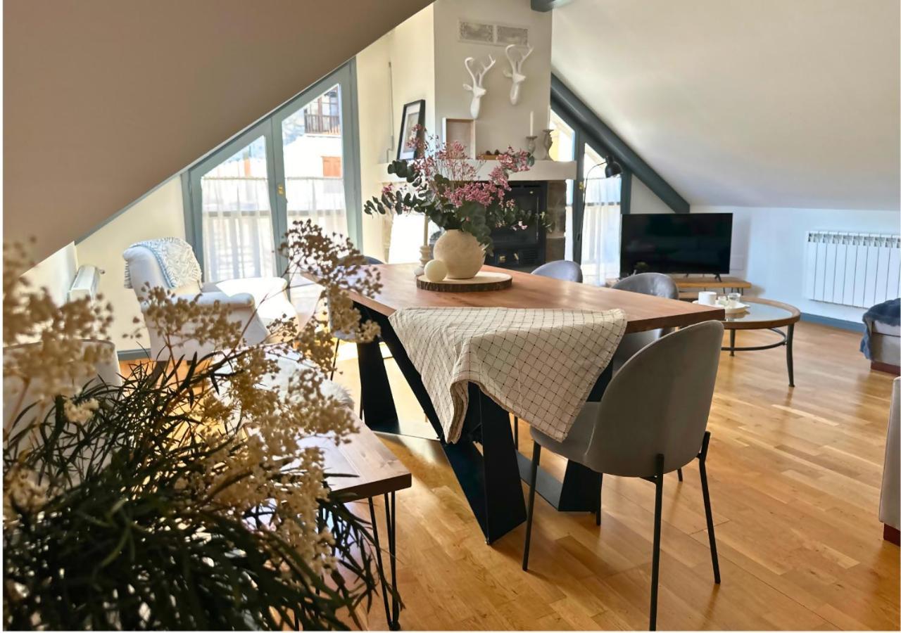 Caldares Exclusivo Atico En El Pueyo De Jaca Apartment Panticosa