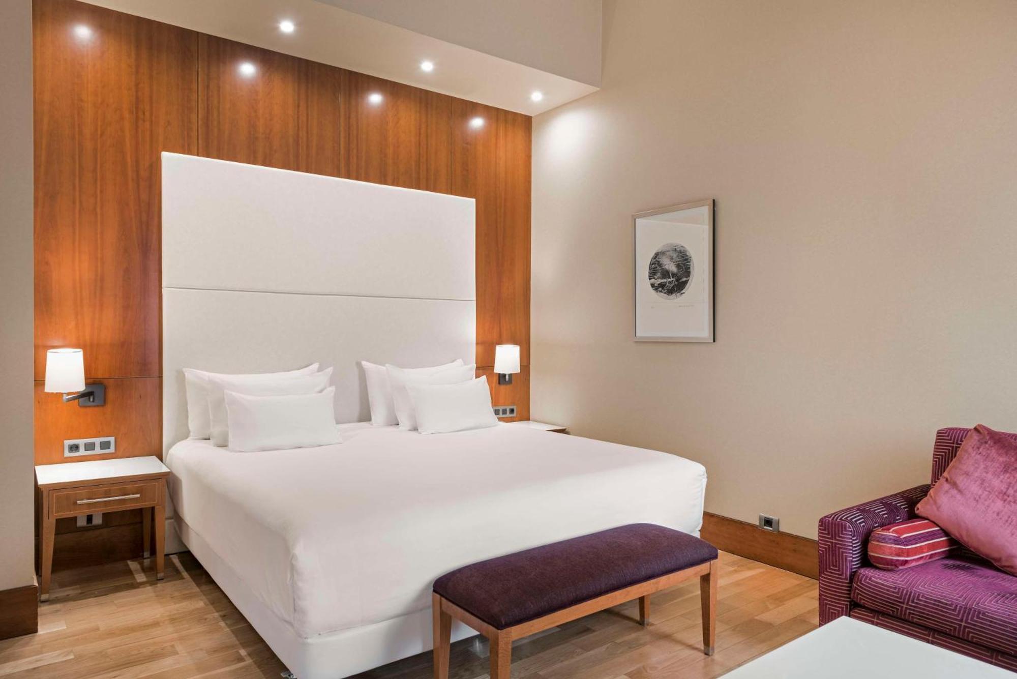 Nh Collection Hotel 4*