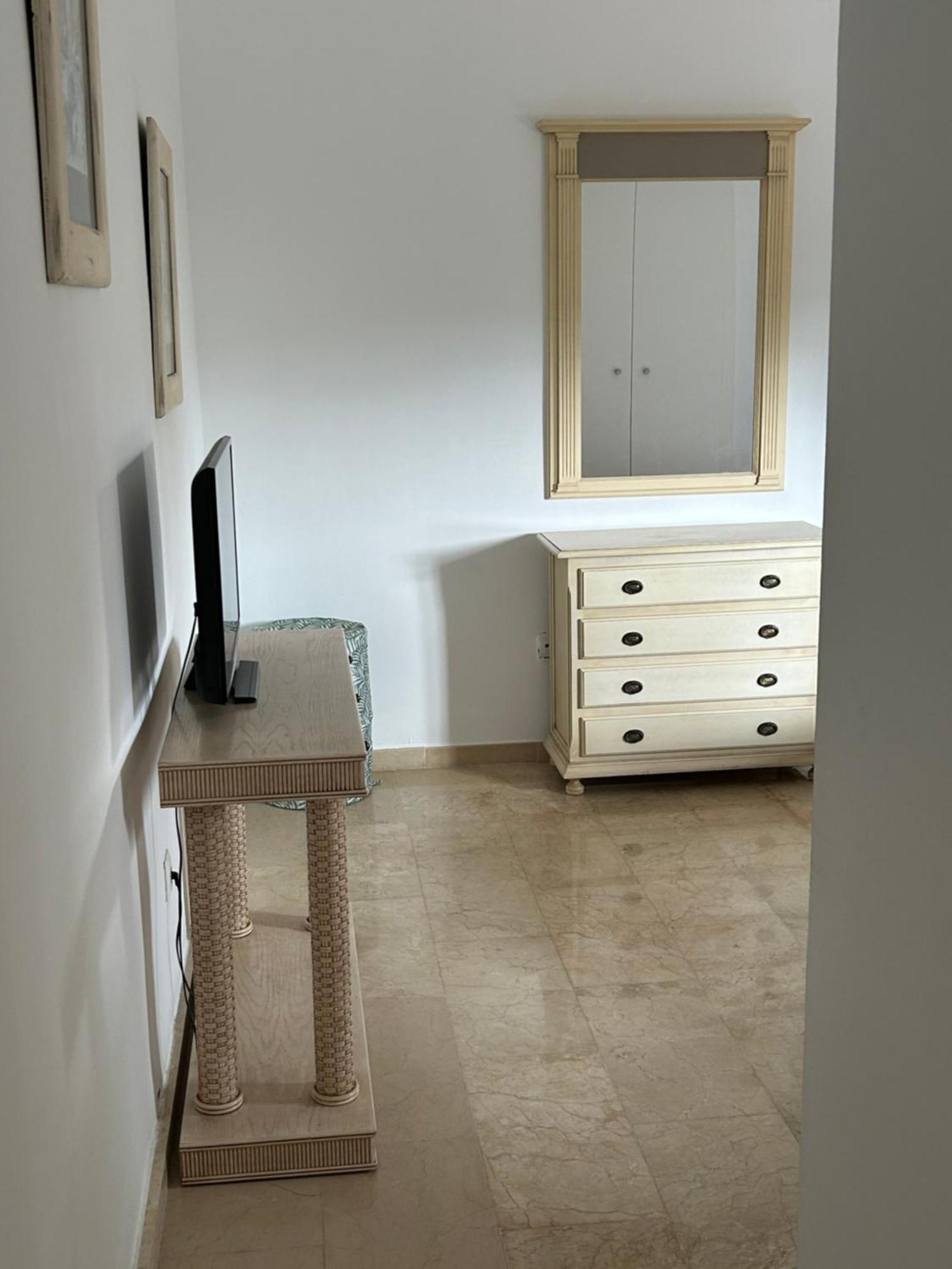 Apartment Urb Alcantara *