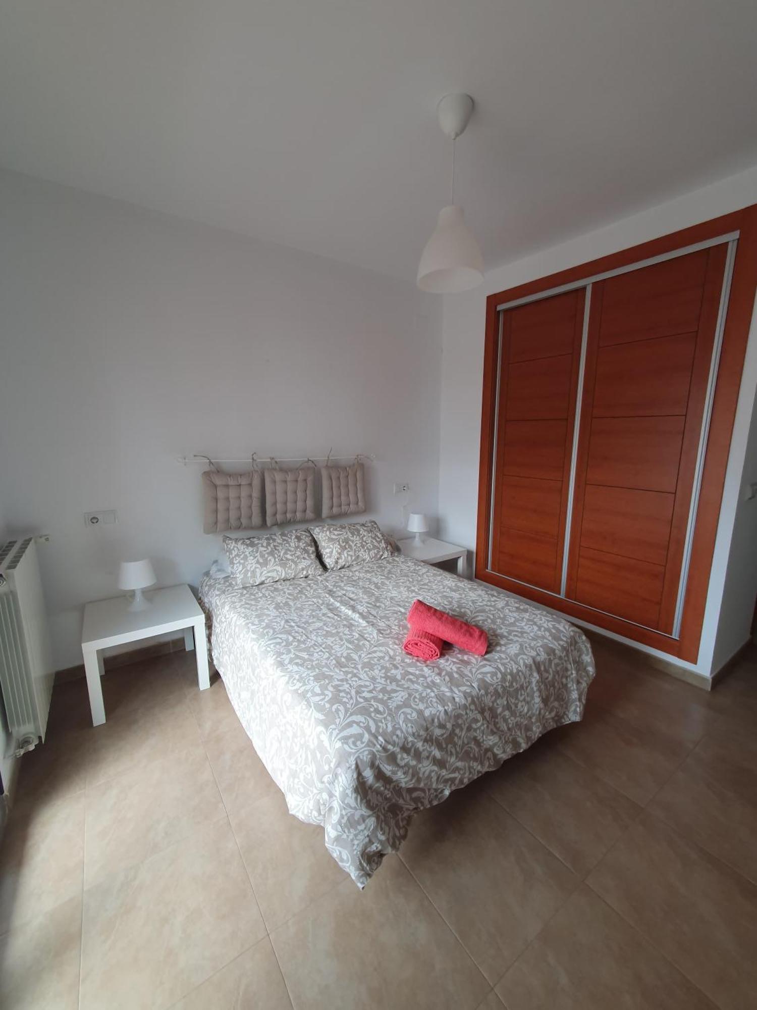Apartamento Piso Centrico Con Garaje En Hellín