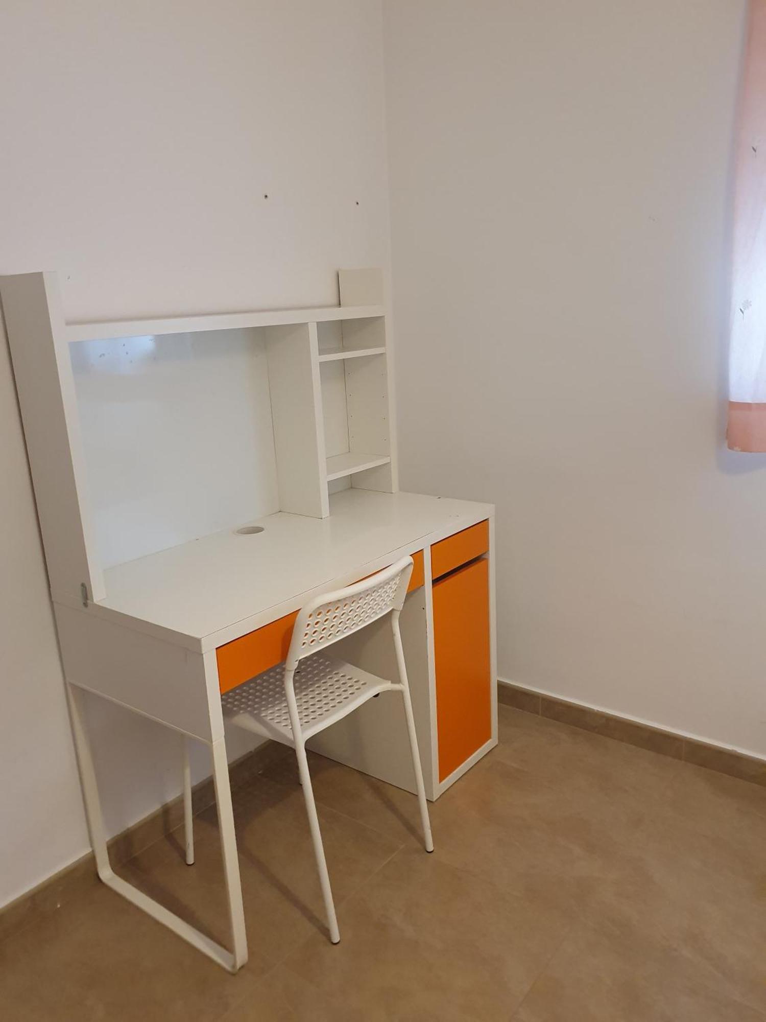 Piso Centrico Con Garaje En Apartamento