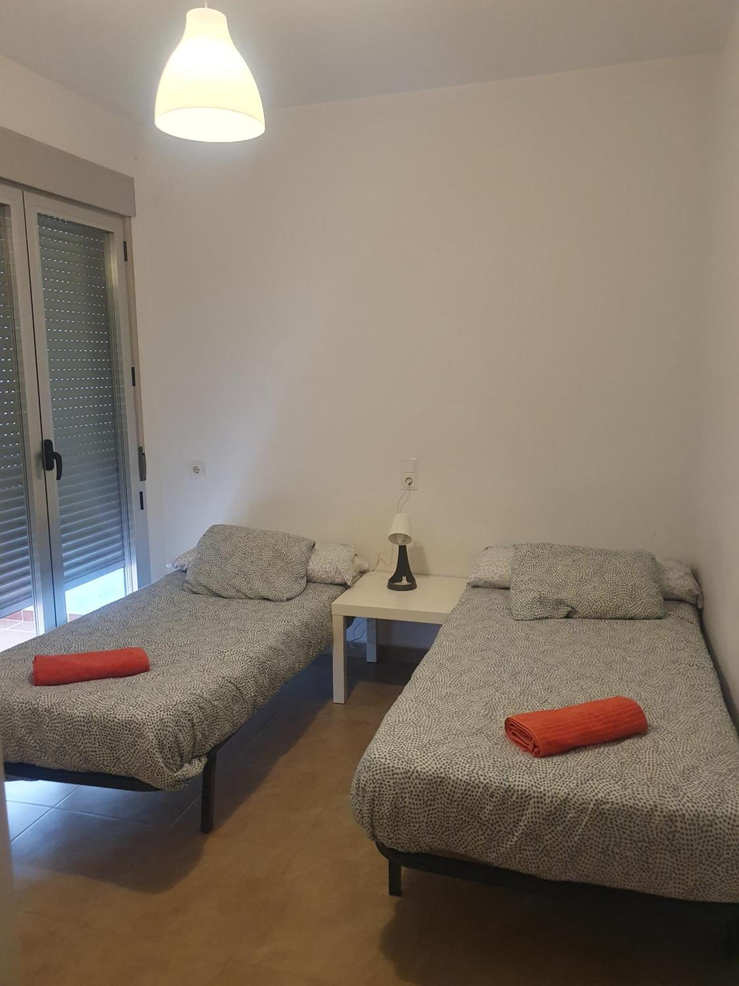 Piso Centrico Con Garaje En Apartamento *