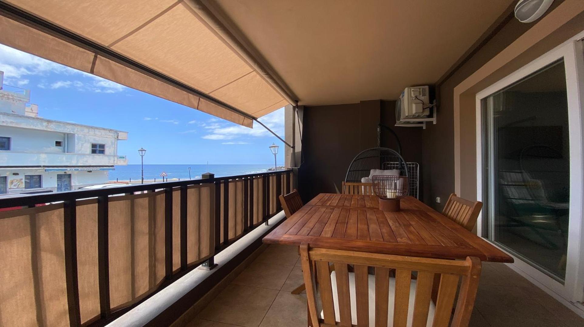 La Ola Apartment *