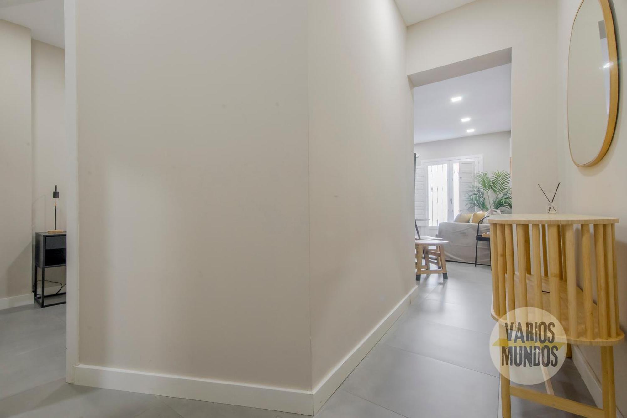 Apartment New Bajo Duplex En La Latina-centro De E2 Madrid