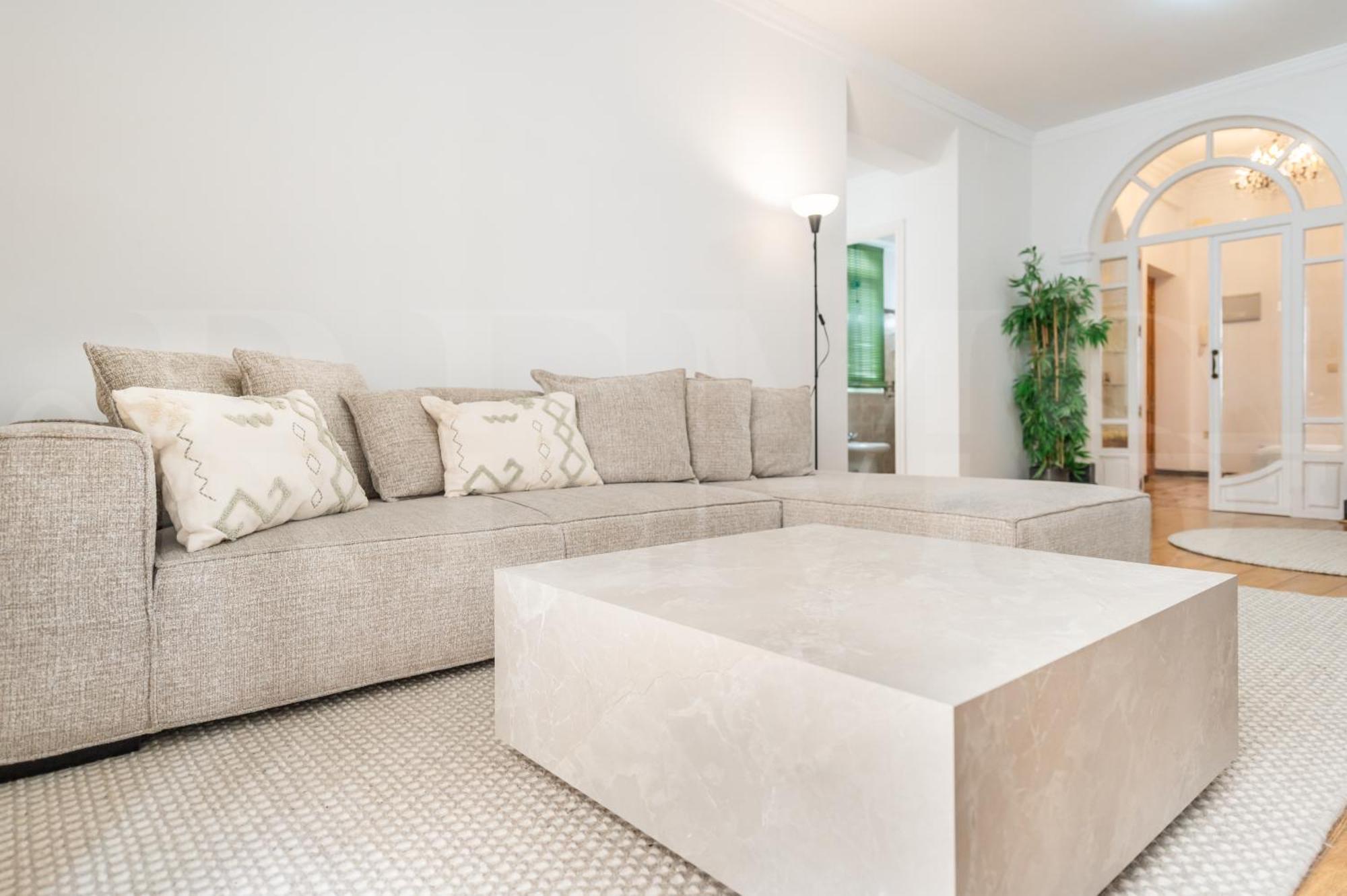 Apartamento Charming With Private Patio By Rems *