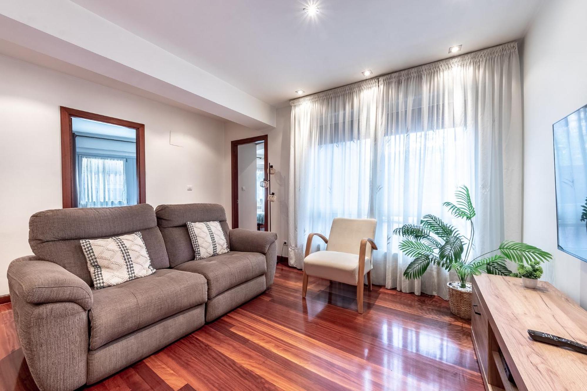 Apartment Amplio Y Acogedor Junto A Plaza Zabalburu