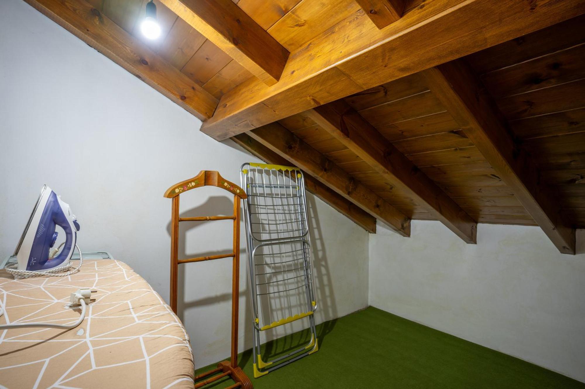 Casa Raquel Holiday home Mestas De Con