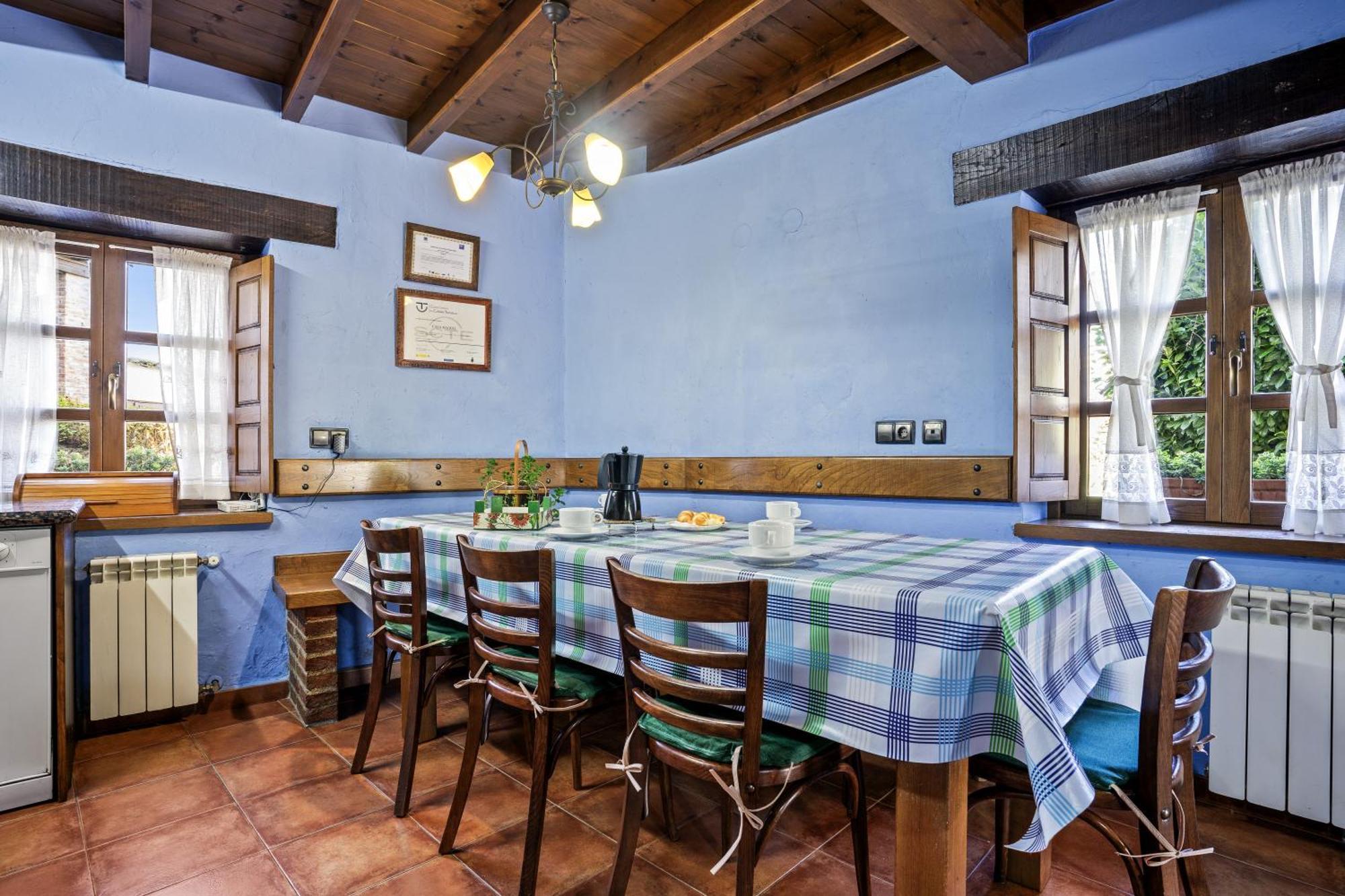 Casa Raquel Mestas De Con