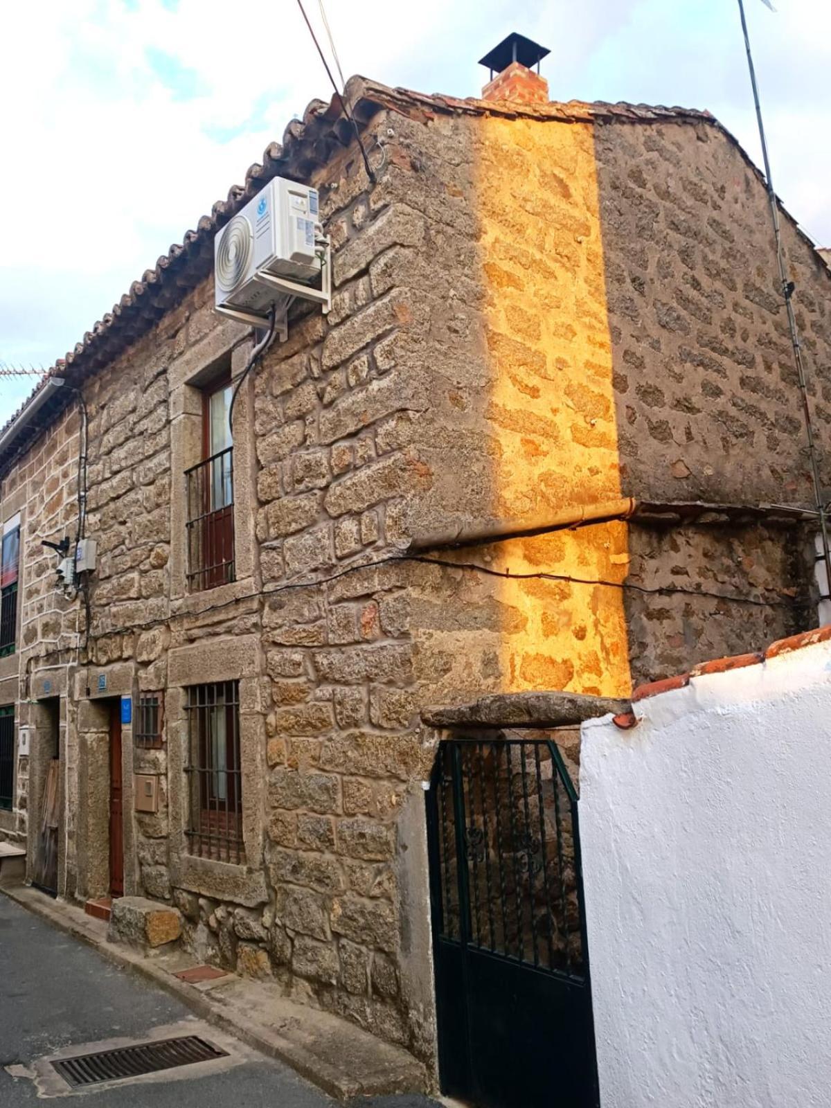 La Casita De Piedra *