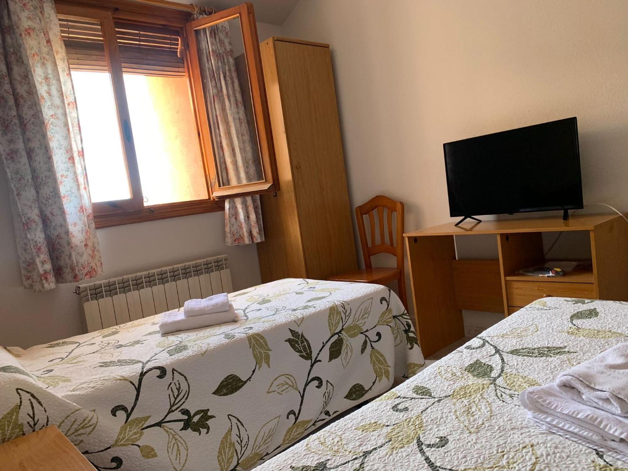 Guest house La Avenida Ayllon