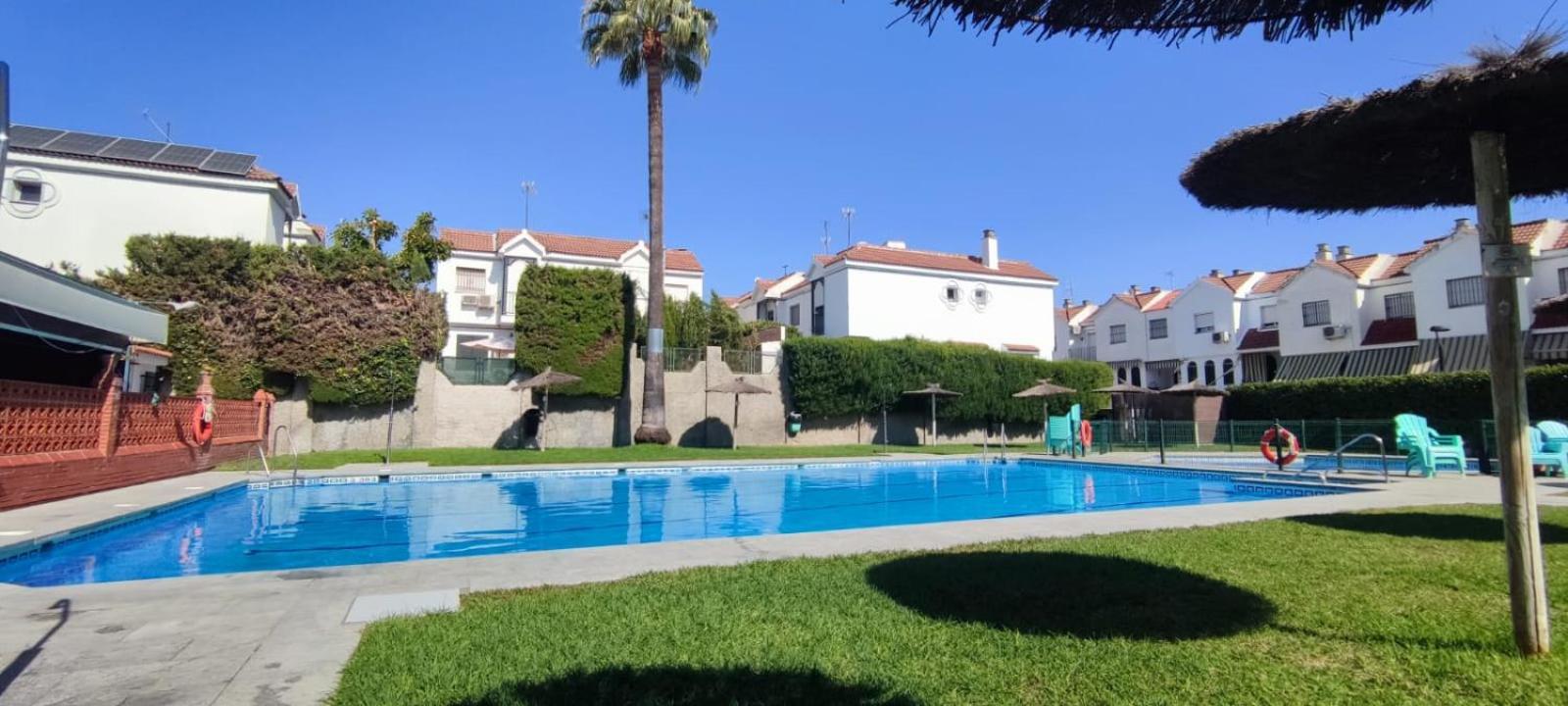 Rizos Apartment *