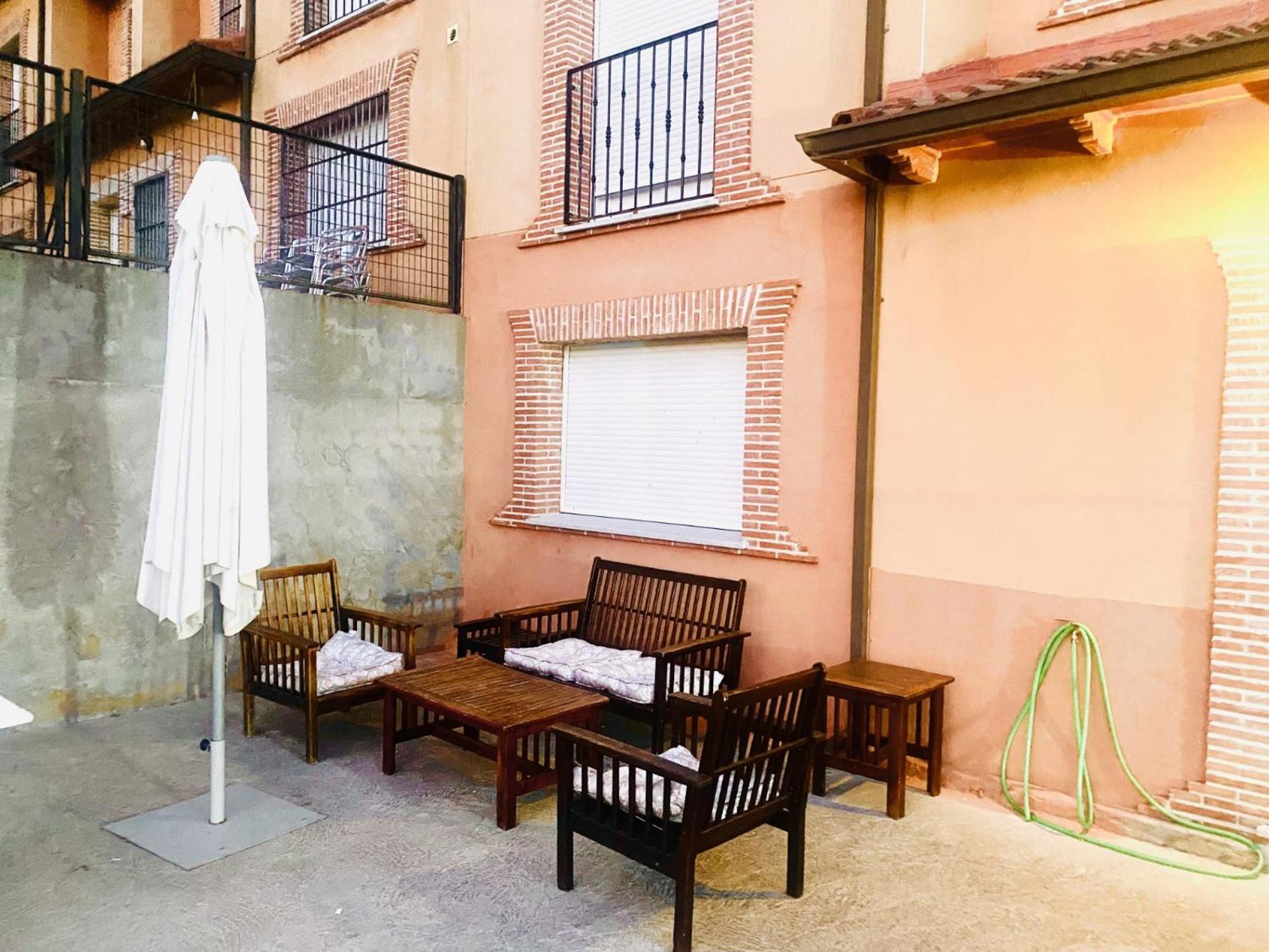Vut La Taberna I Сasa de vacaciones Poyales Del Hoyo