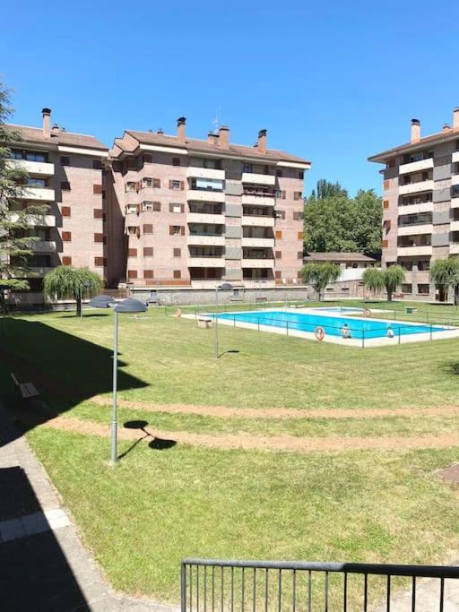 Apartamento Super Exterior, Vistas, Amplio Y Muy Agradable! *
