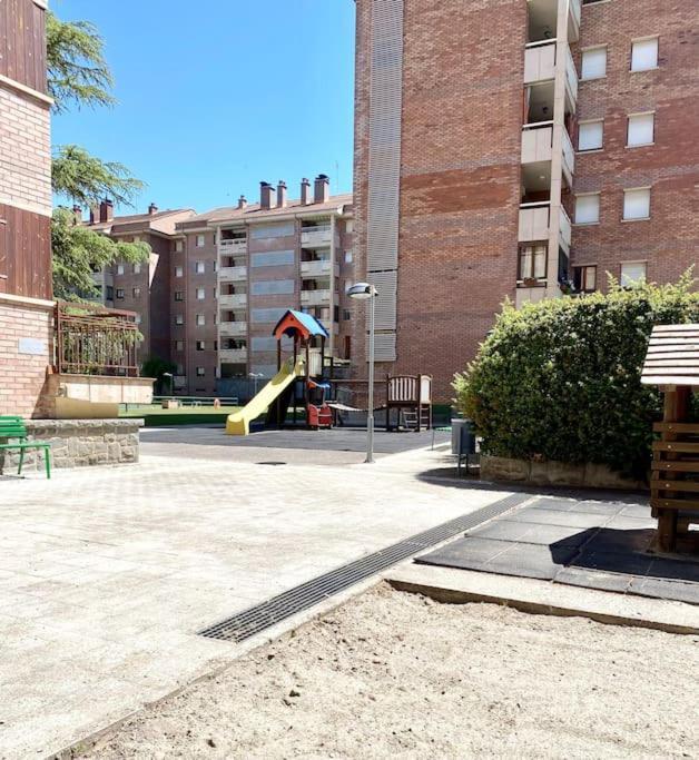 Super Exterior, Vistas, Amplio Y Muy Agradable!