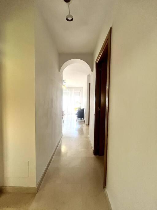 Apartment Hermoso De 2 Dormitorios, Gran Terraza, Vistas Al Mar Y Cerca De La Playa 