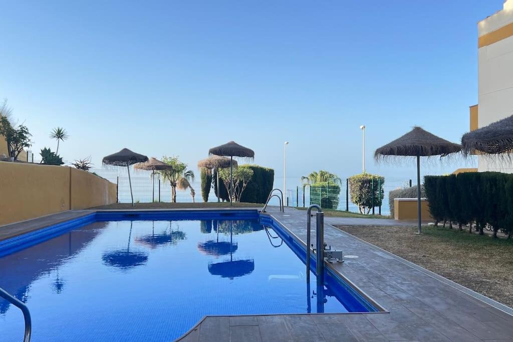 Apartment Hermoso De 2 Dormitorios, Gran Terraza, Vistas Al Mar Y Cerca De La Playa 