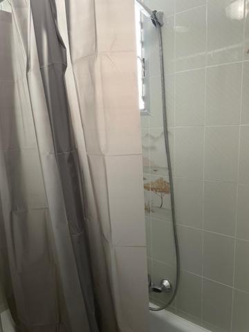 Matrimonio En Vivienda Compartir Recien Reformada Apartamento
