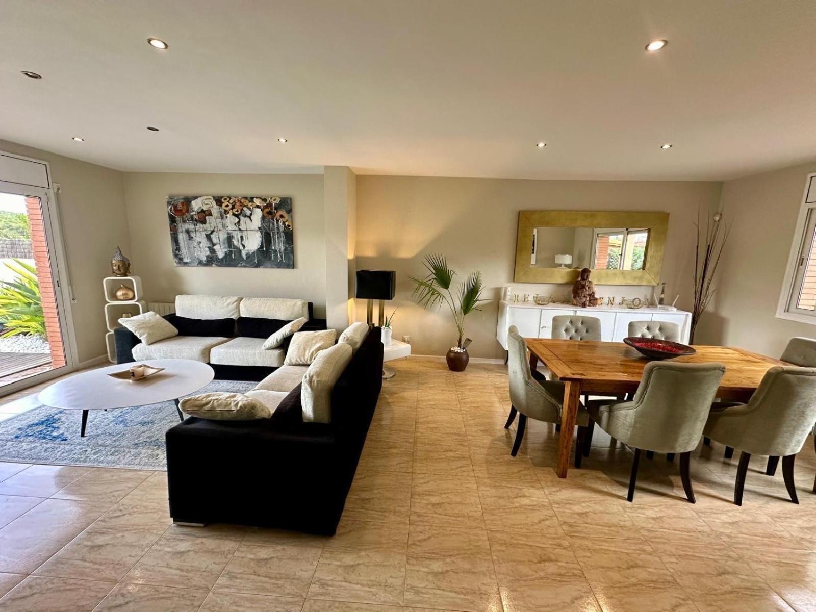 Villa Spanish Experience