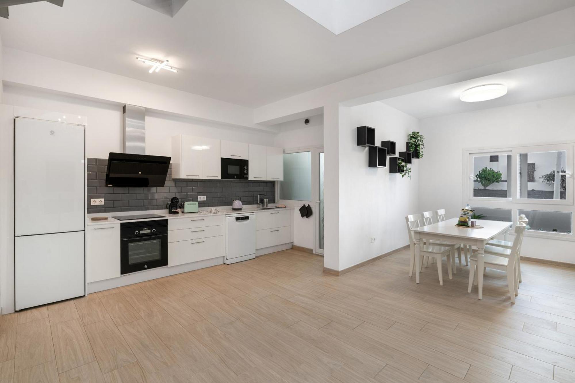Casa Dang Holiday home Costa Teguise