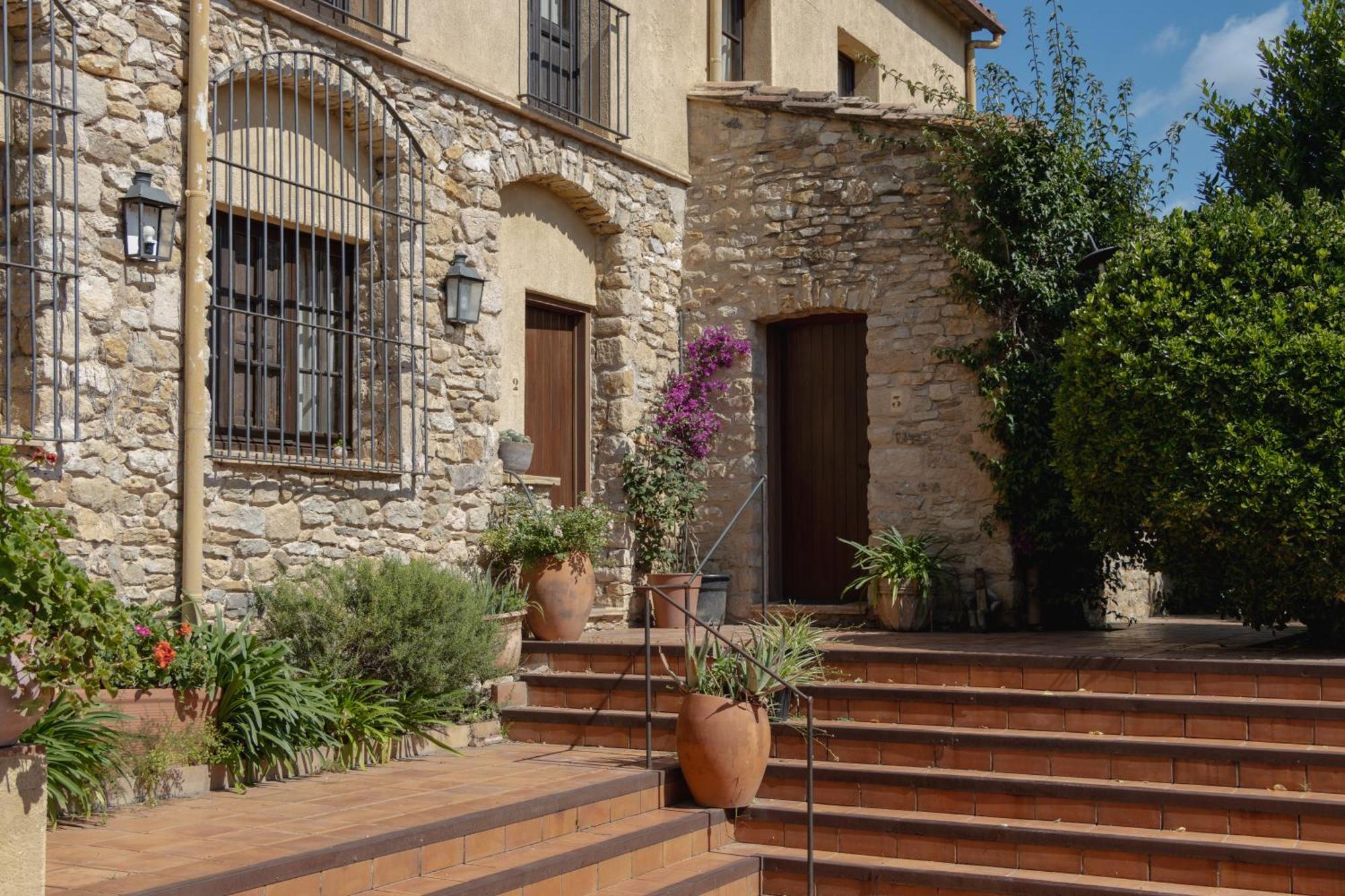Pensión La Riera De Peratallada