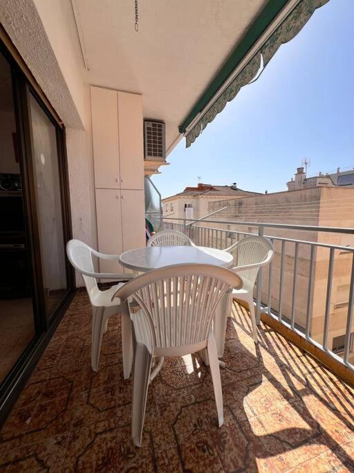 Piso Completo Y Comodo En Apartment Cunit