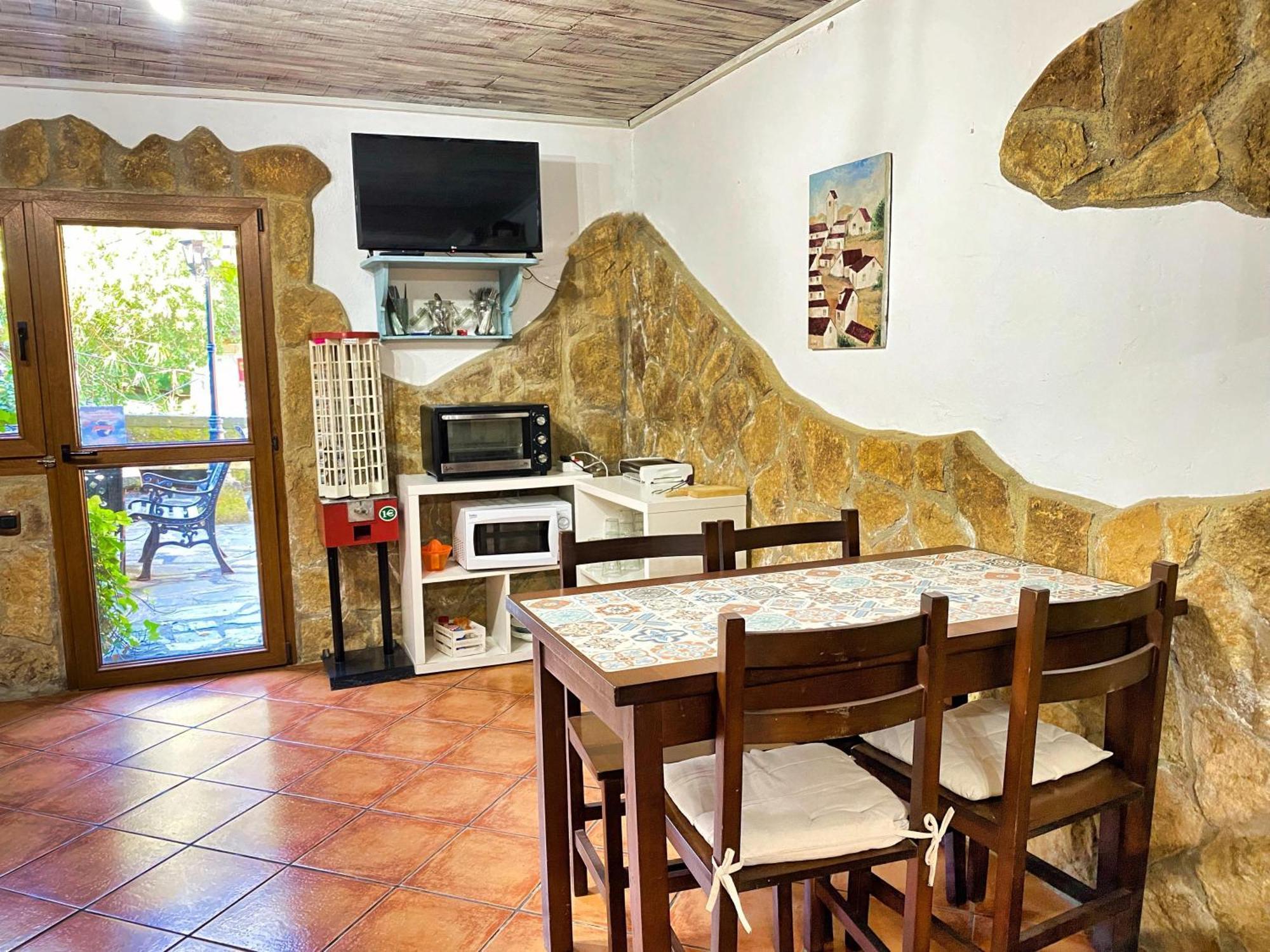 Guest house Javier - Alojateisla 3*