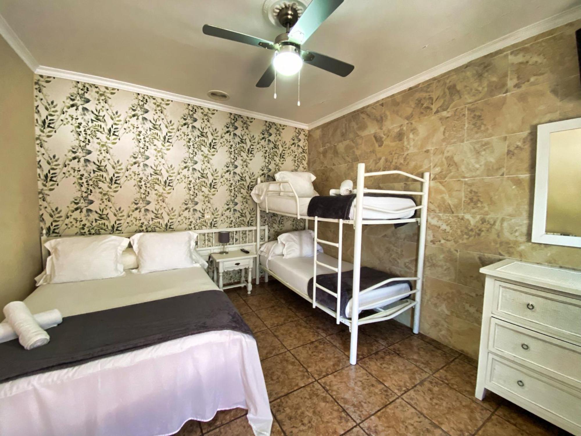 Guest house Javier - Alojateisla Isla