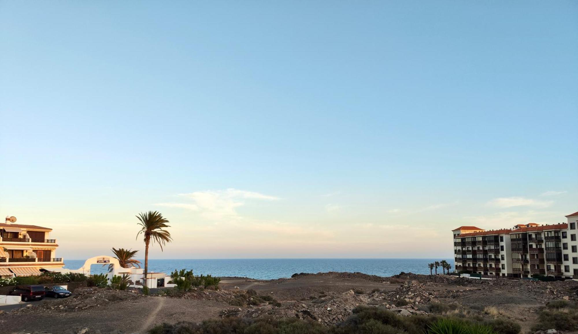 Encantador Estudio Con Terraza Privada Y Espectaculares Vistas Al Mar En Costa Del Silencio, Cerca De Cristianos Apartamento