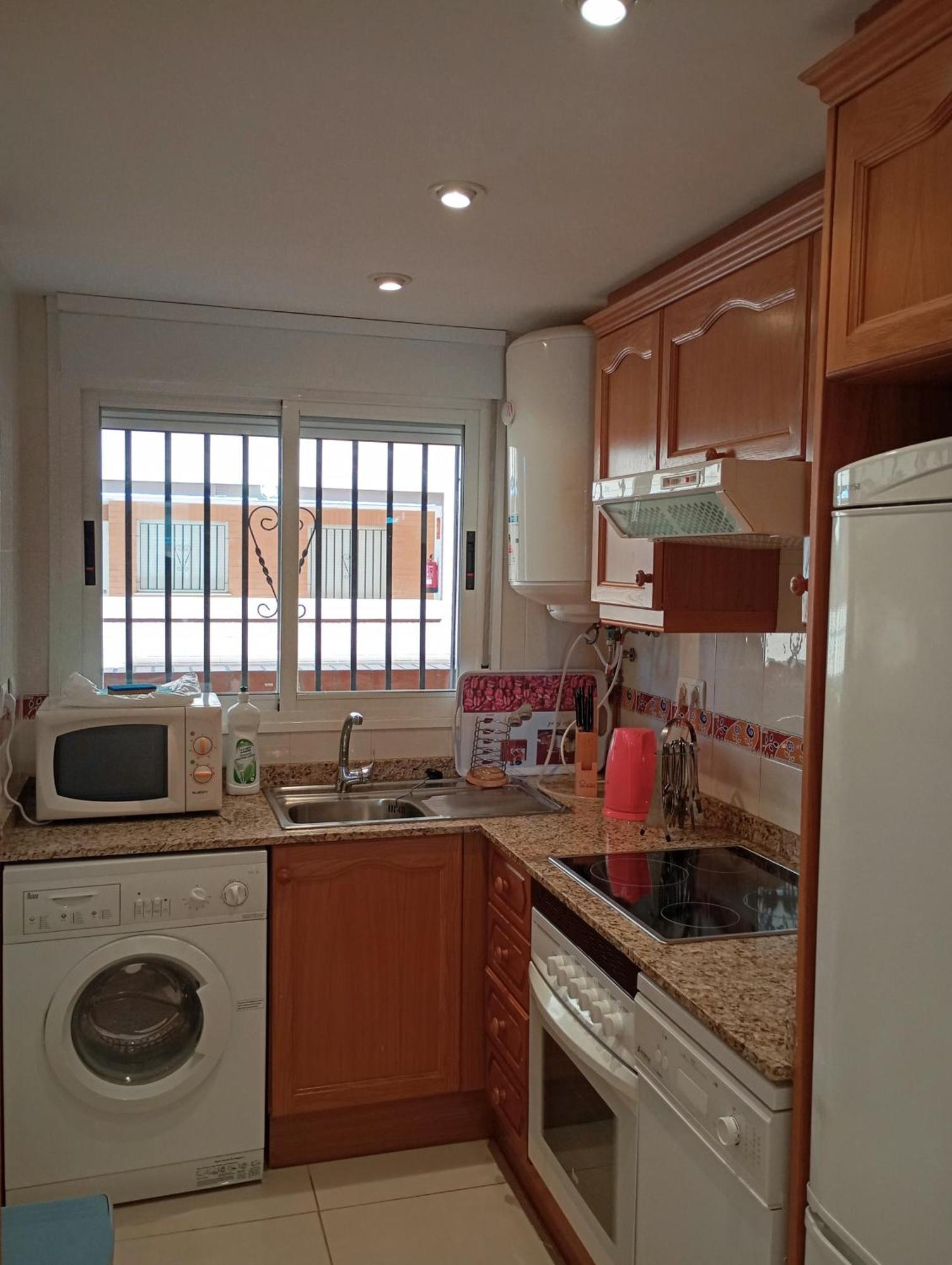 Apartamento Laterales Con Vistas Al Mar - Primera Linea - Urb. Marina D'or *