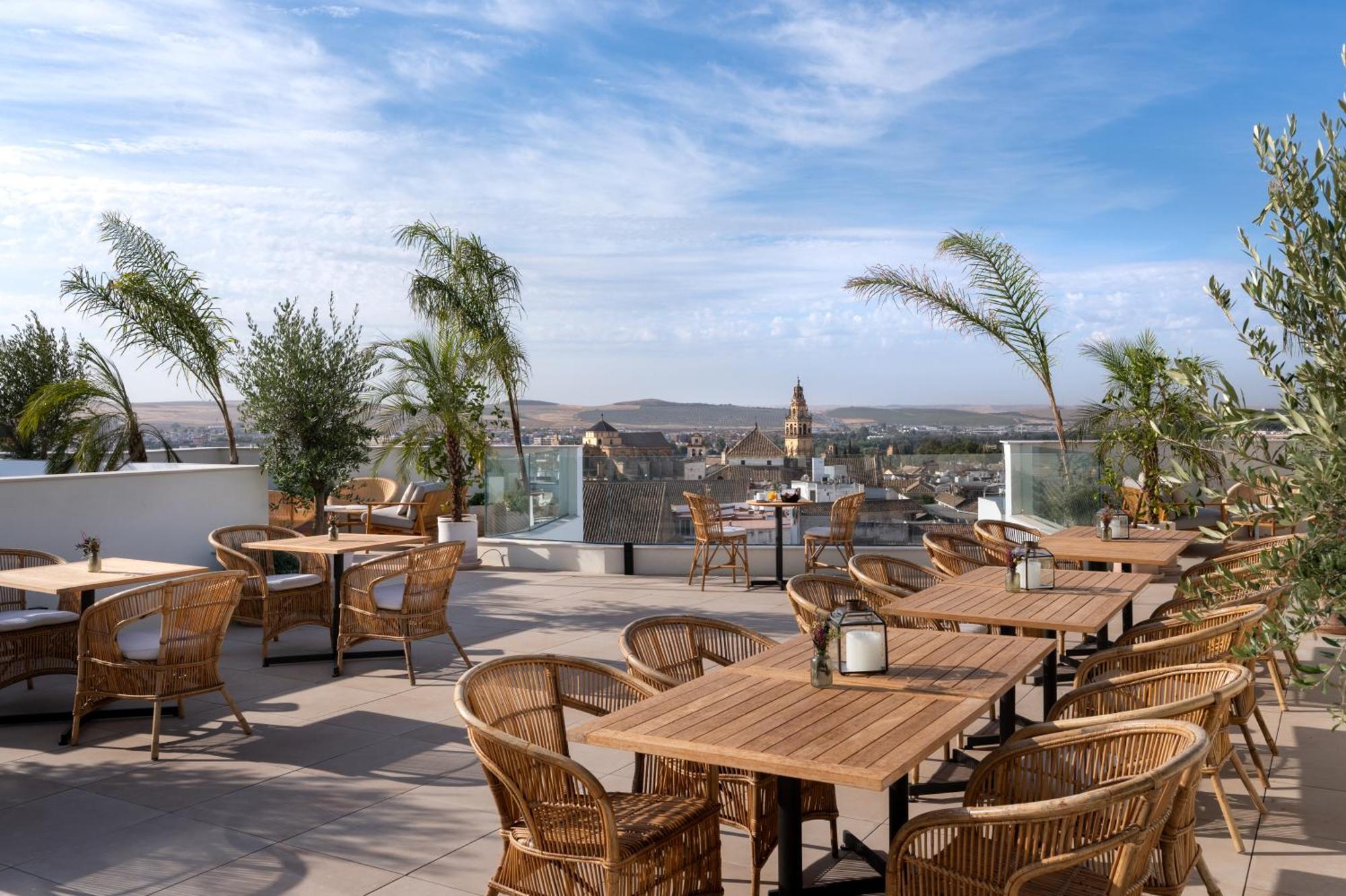 Hotel H10 Palacio Colomera 4*