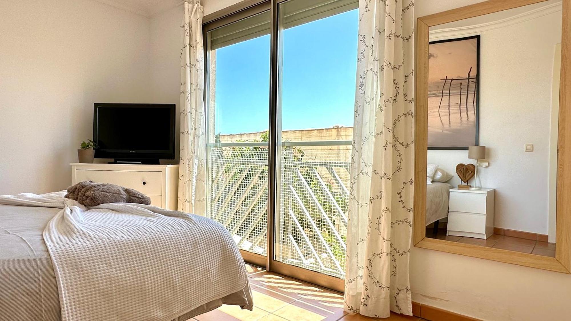 En Playa De La Tejita, El Medano Apartment