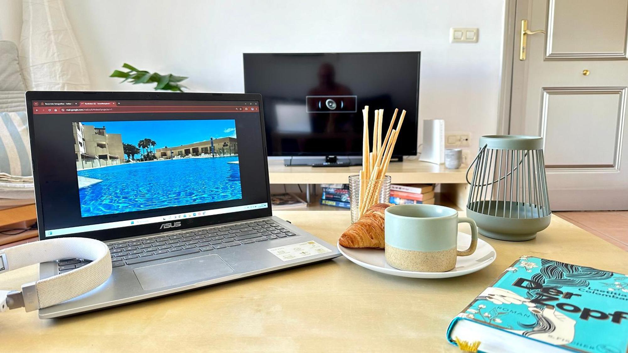 En Playa De La Tejita, El Medano Apartment