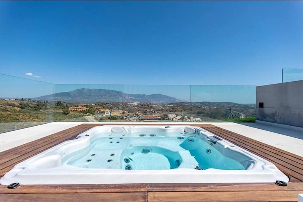 Casa Cerro Azul In La Cala Hills Club * Sitio de Calahonda