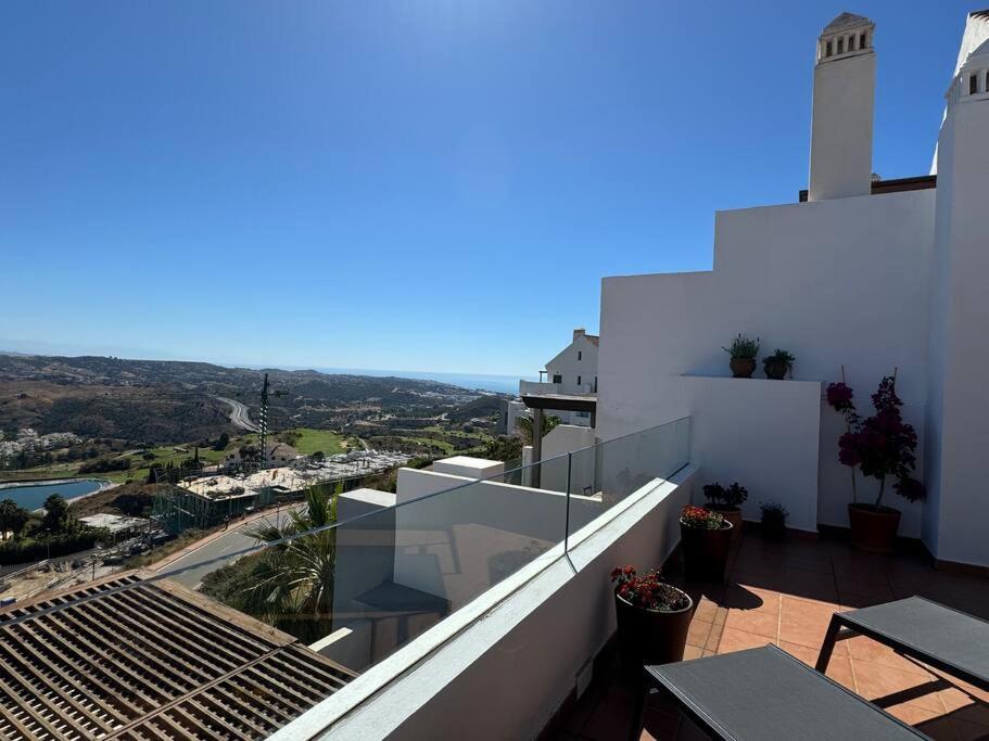 Casa Cerro Azul In La Cala Hills Club *