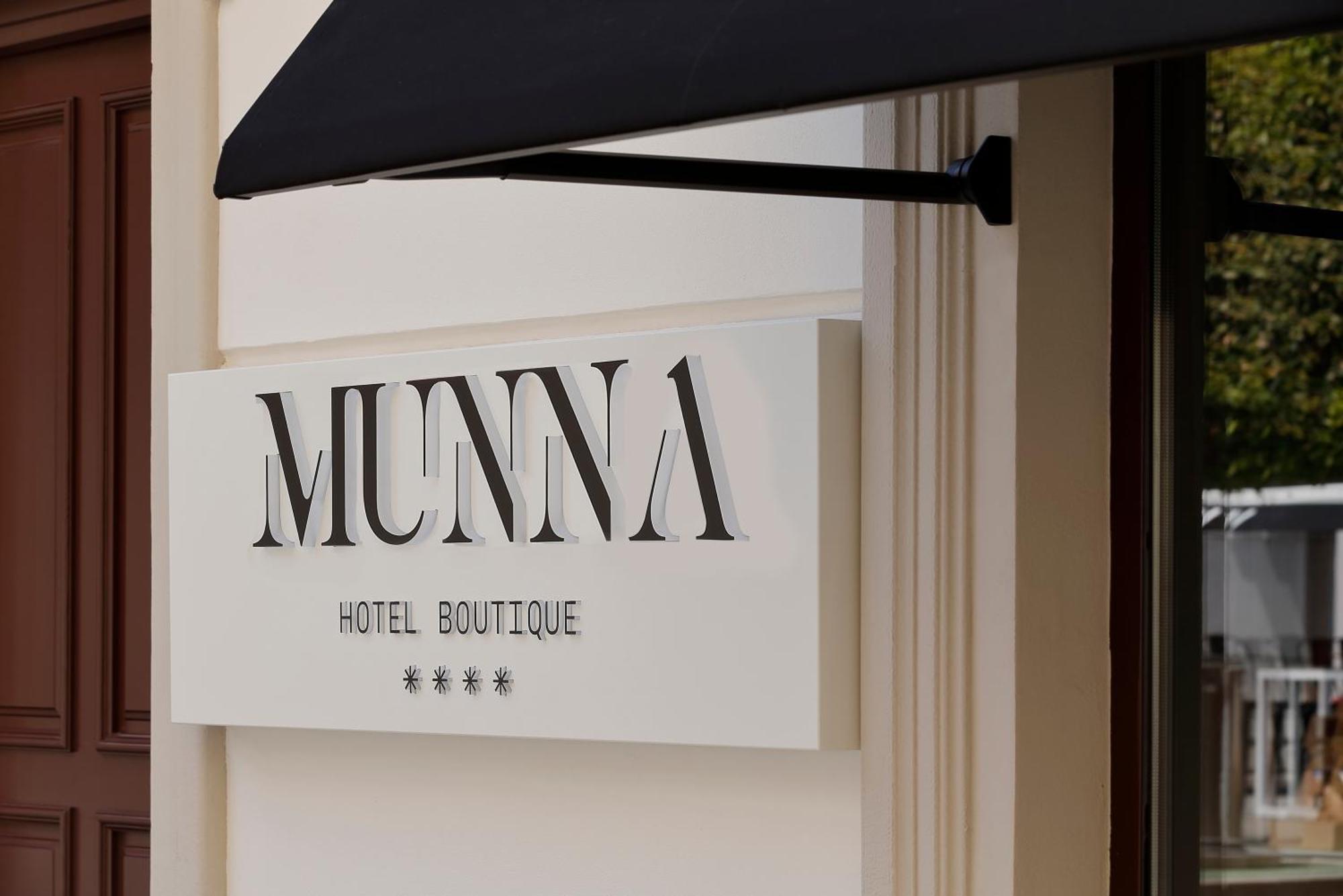 Munna Boutique 4*