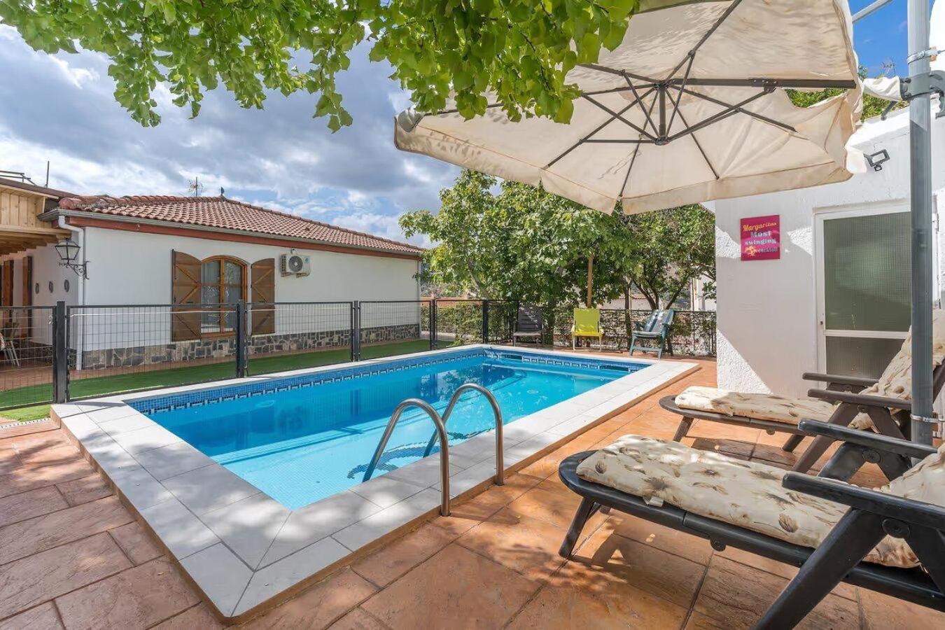Vistablanca: Panoramic Views With Pool Near Alhambra