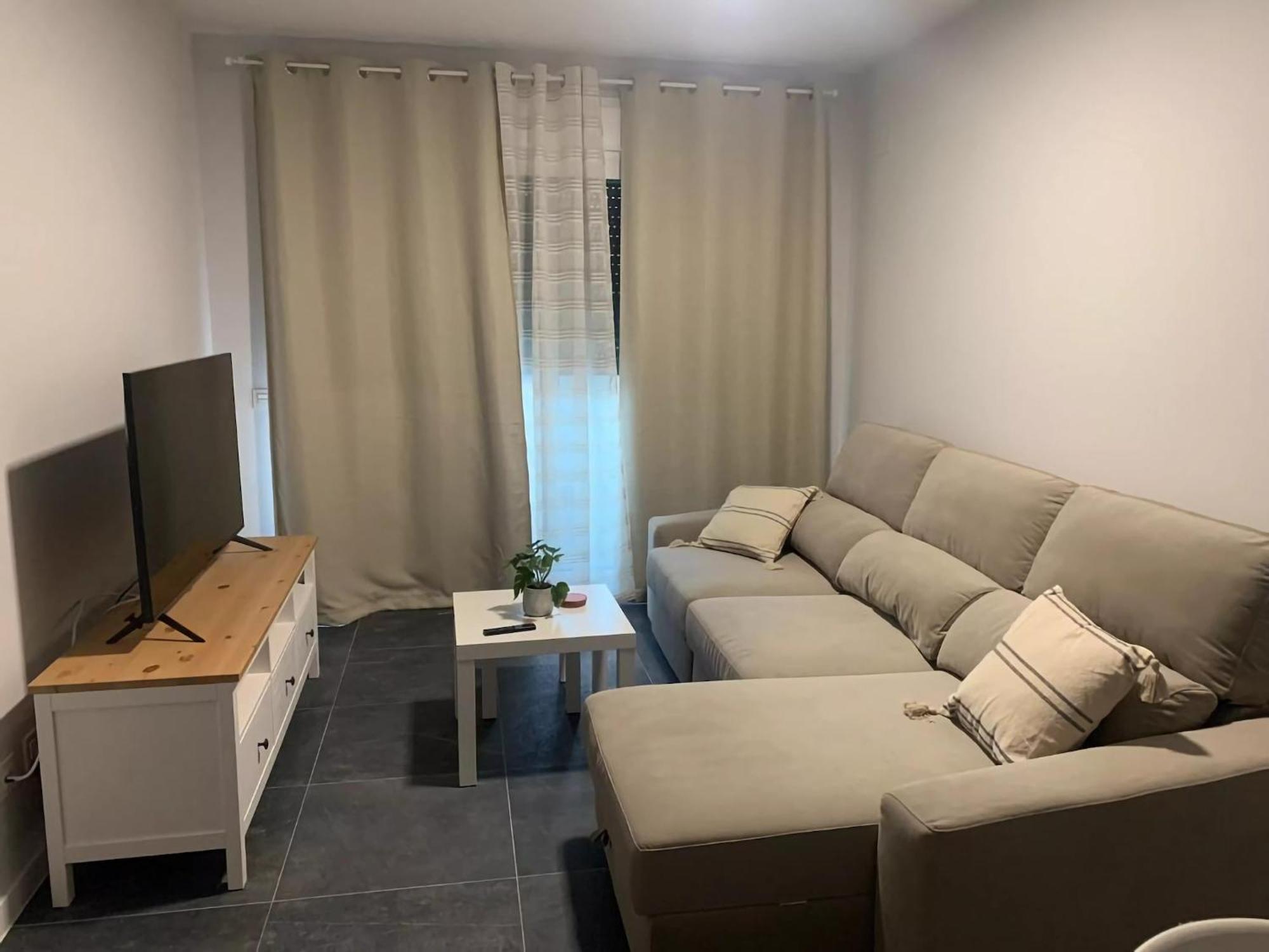 Apartment Lovely Holiday In With Shared Pool *
